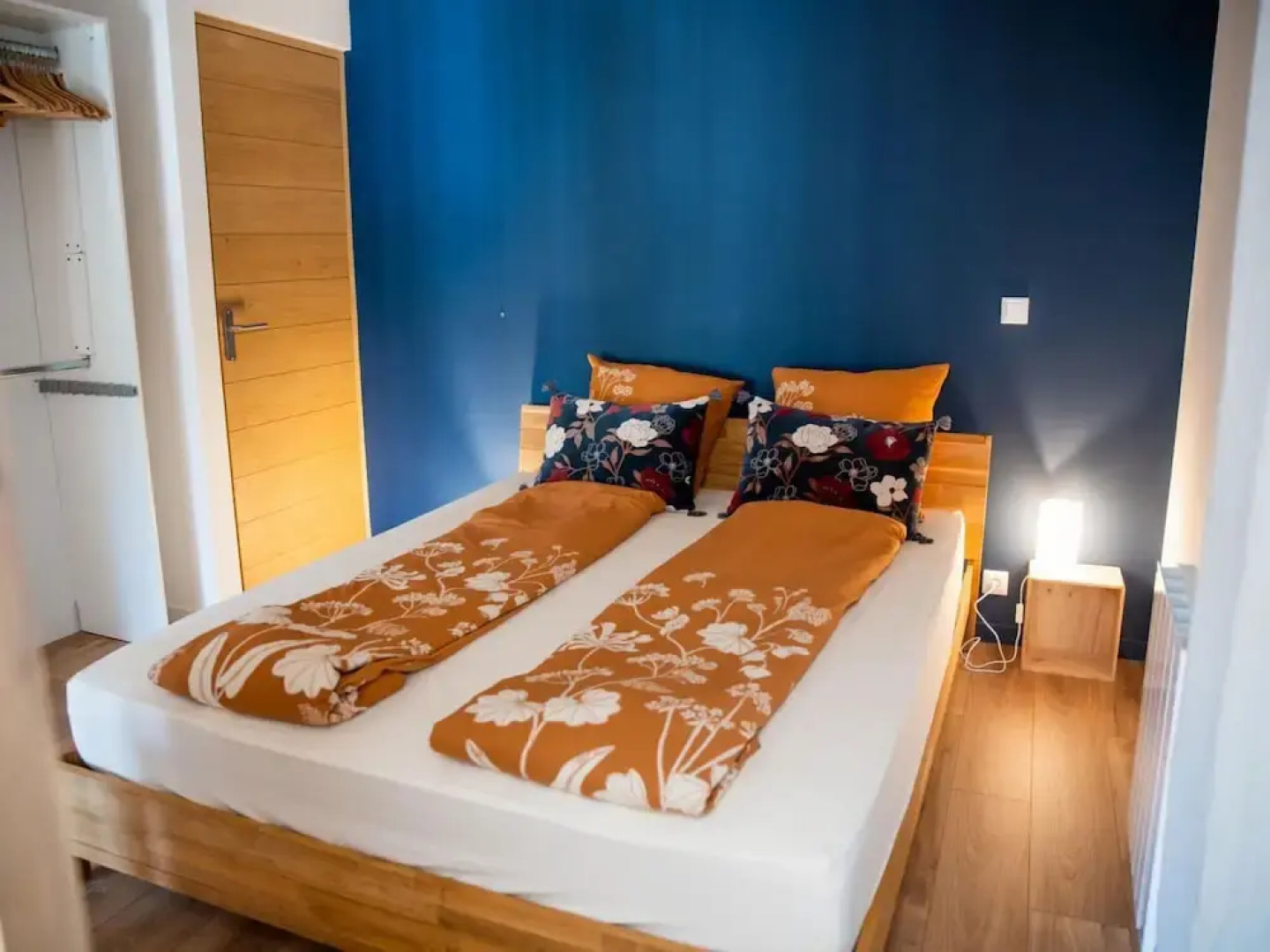 Bright, Modern Loft Comfortable Vacation Home