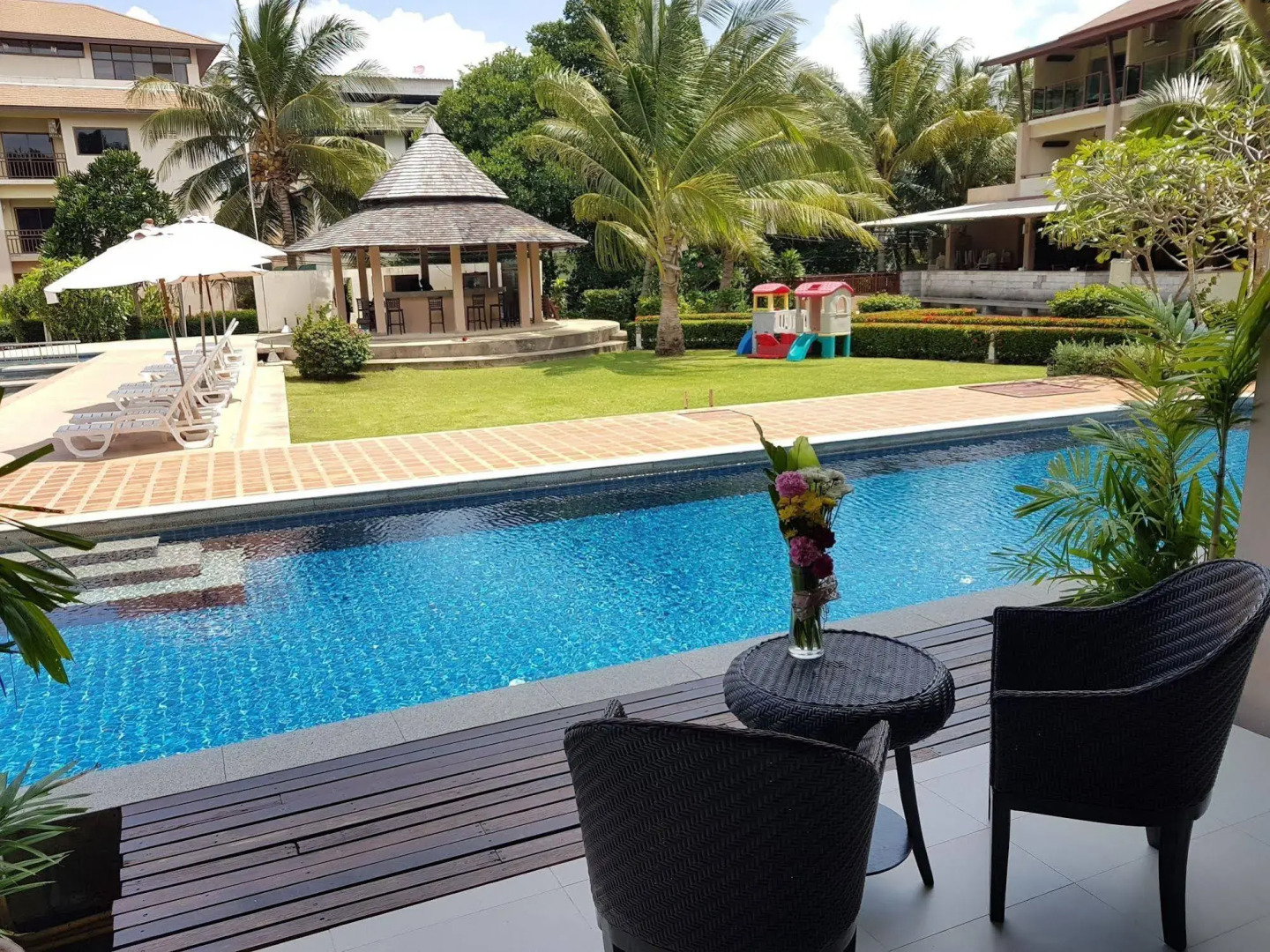 Lanta Pura Beach Resort