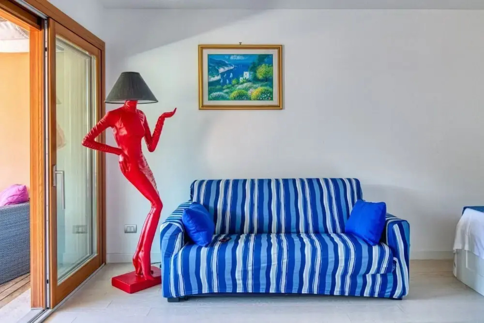 The Lady in Red Studio Flat with Sea View Terrace
