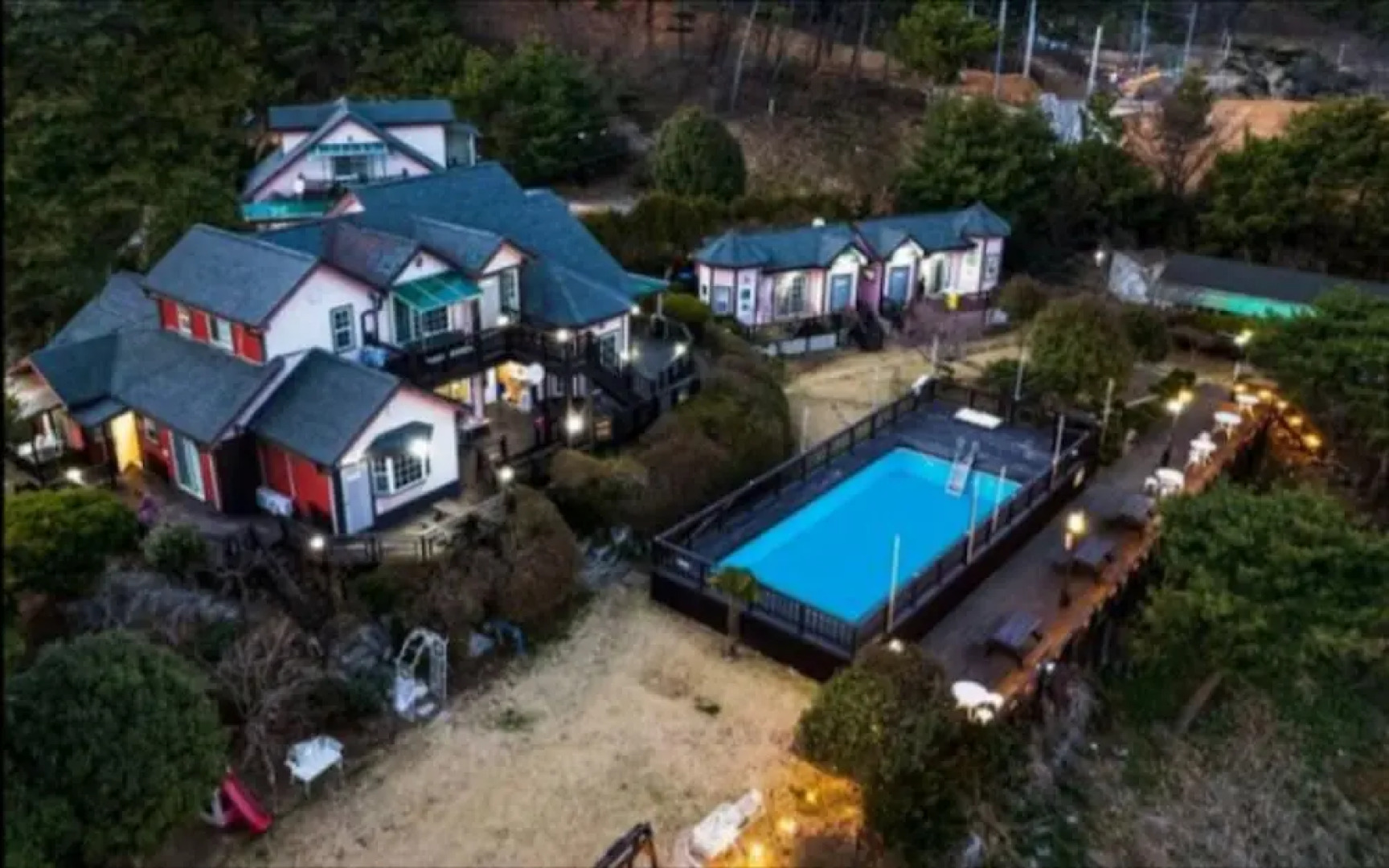 Taean (Anmyeondo) Time Travel Pension (with Dogs, All Rooms Renewed)