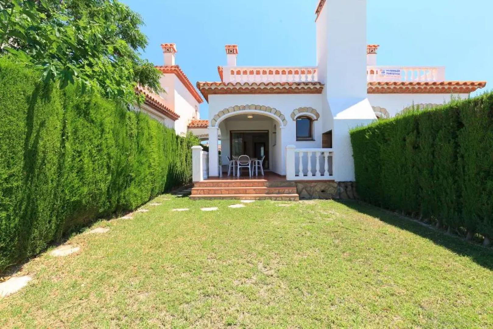 UHC Magraners Family Complex