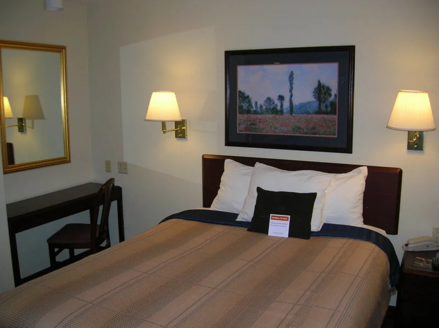 Hawthorn Suites by Wyndham Chicago Hoffman Estates