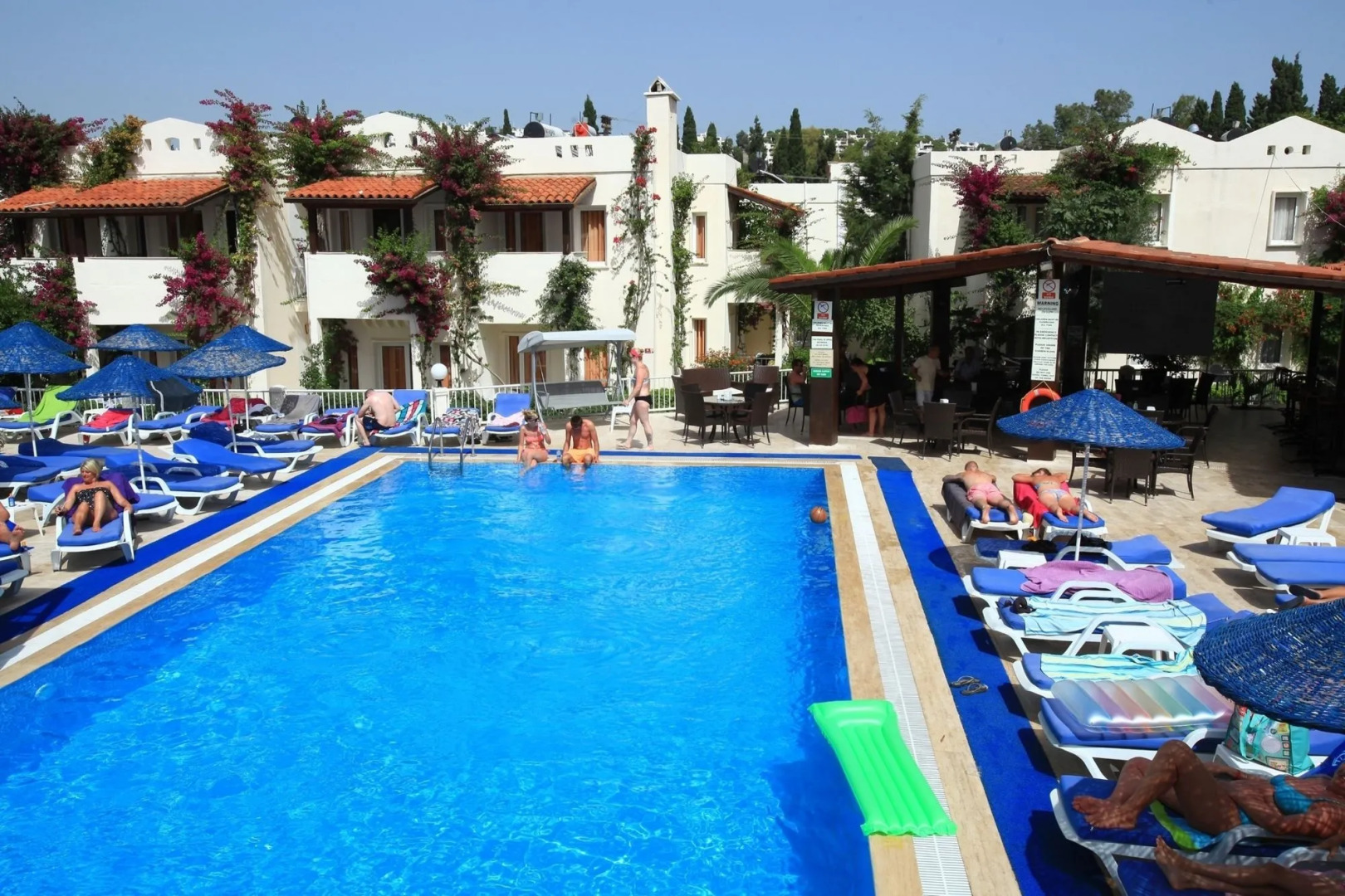 Summer in Garden Suites & Beach Hotel