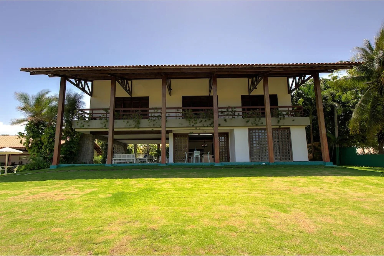 Casa com excelente localização no centro de Cumbuco