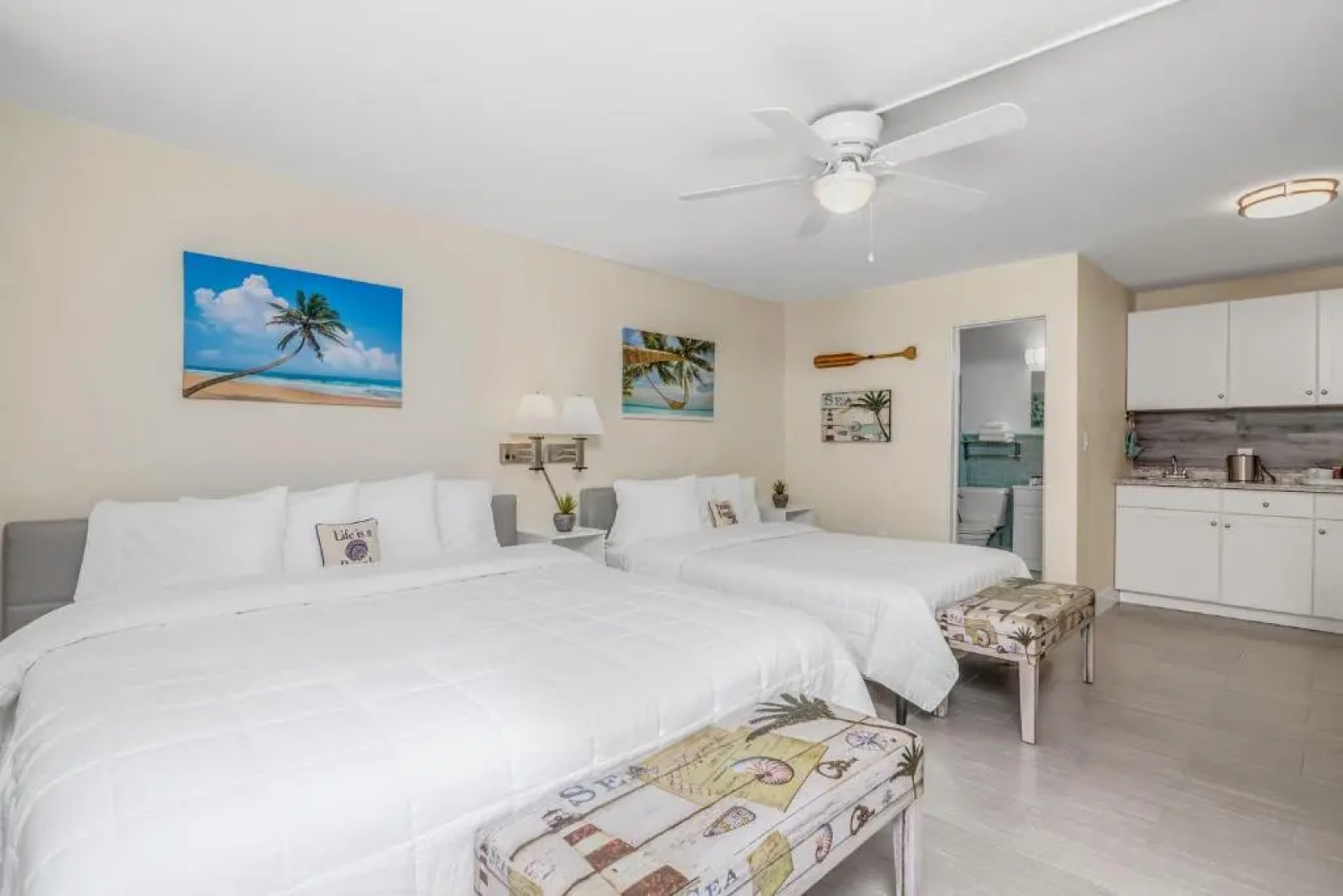 Latitude 26 Waterfront Boutique Resort - Fort Myers Beach