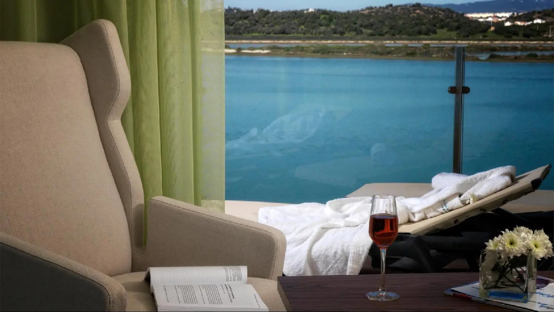 Água Hotels Riverside