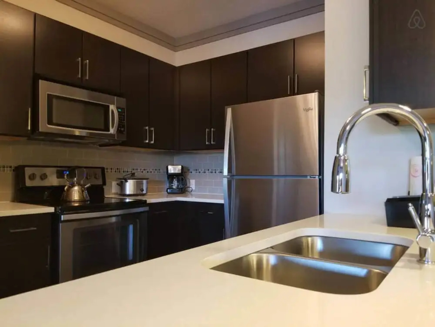 Tropical Waterview Getaway