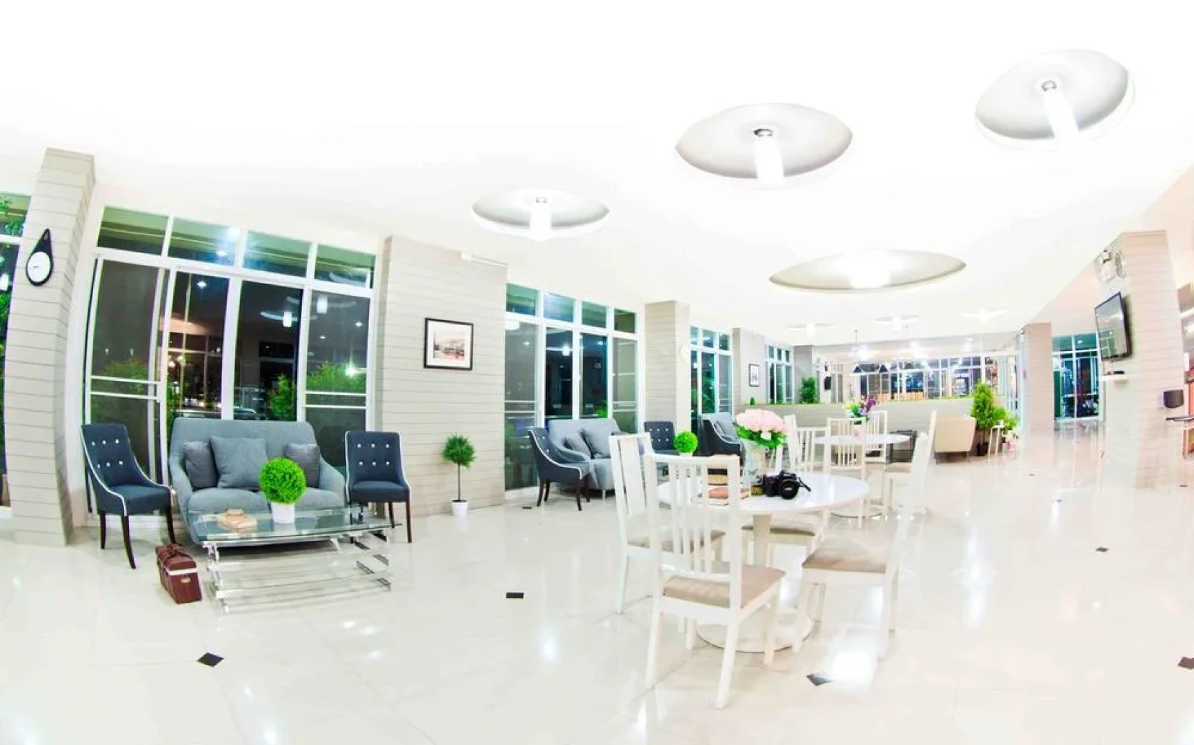 Grand Holiday Residence