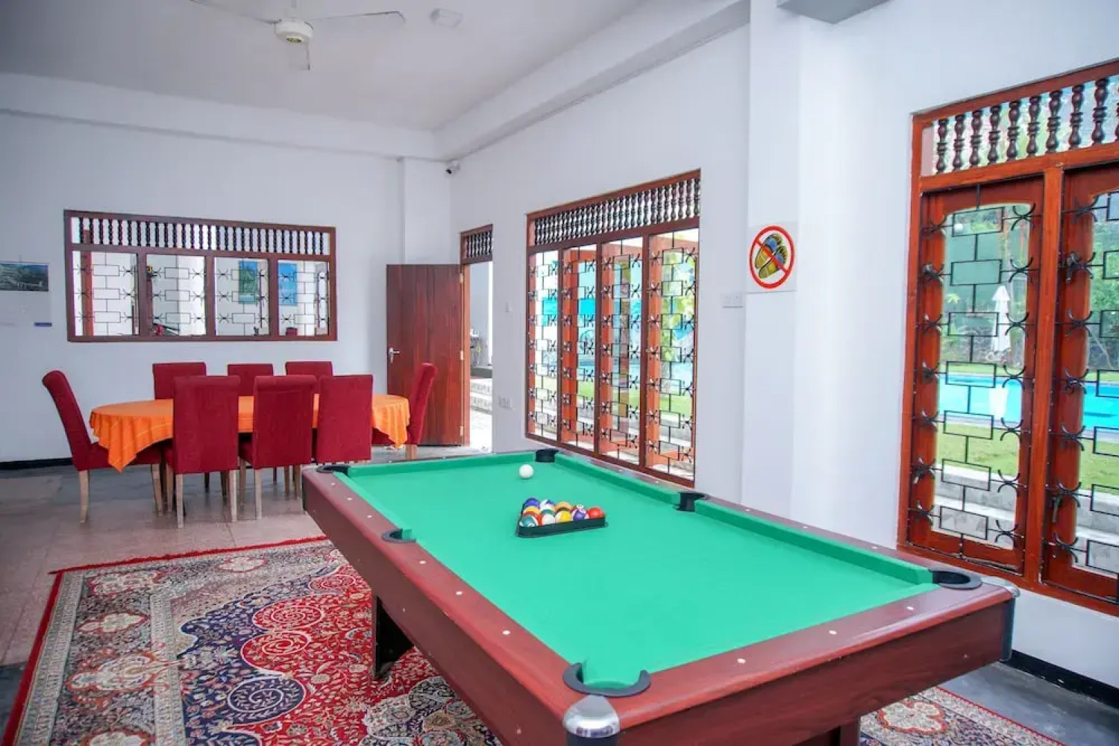 OYO 328 Machan Lanka Hotel