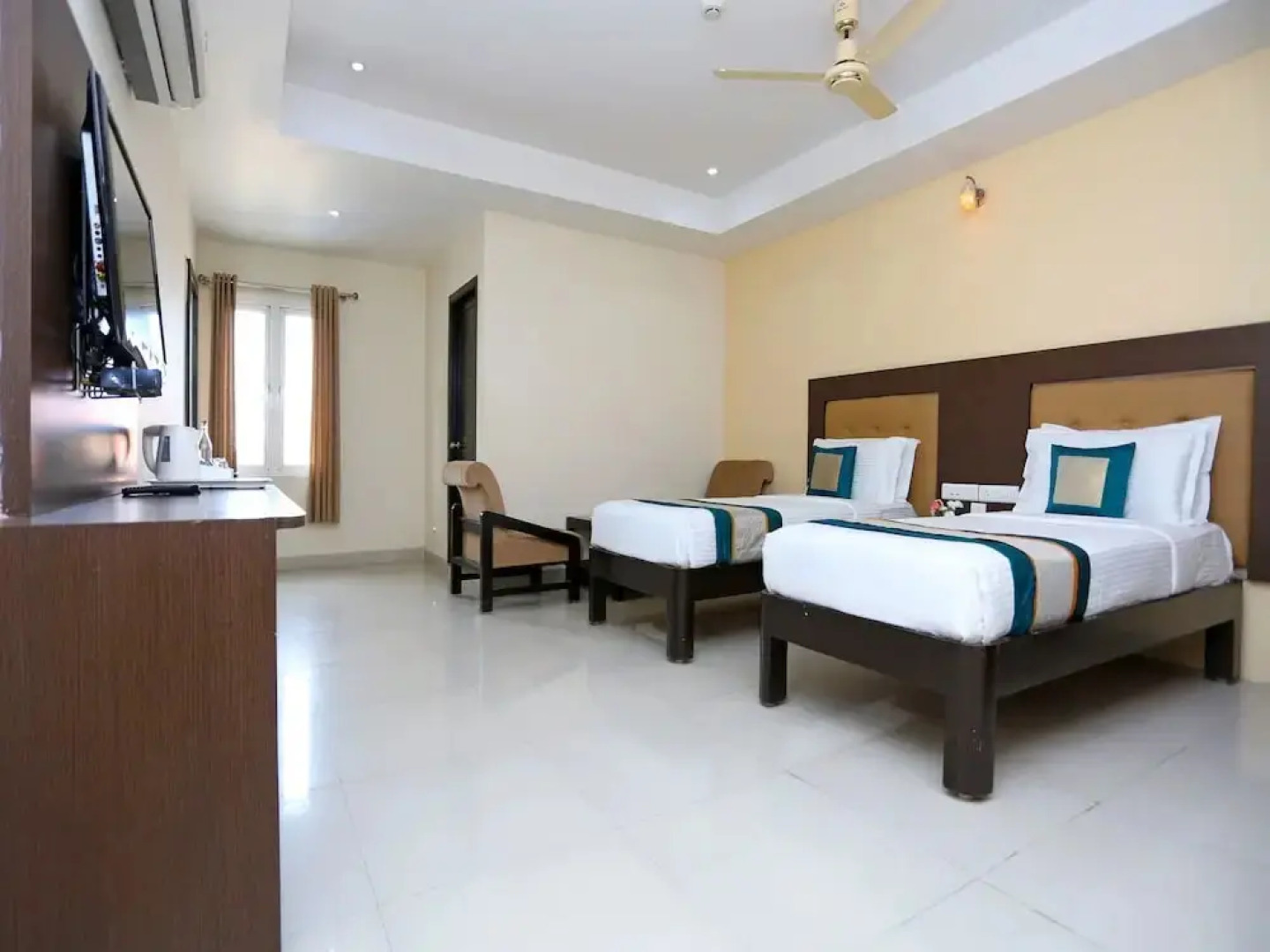 Hotel Udayee International