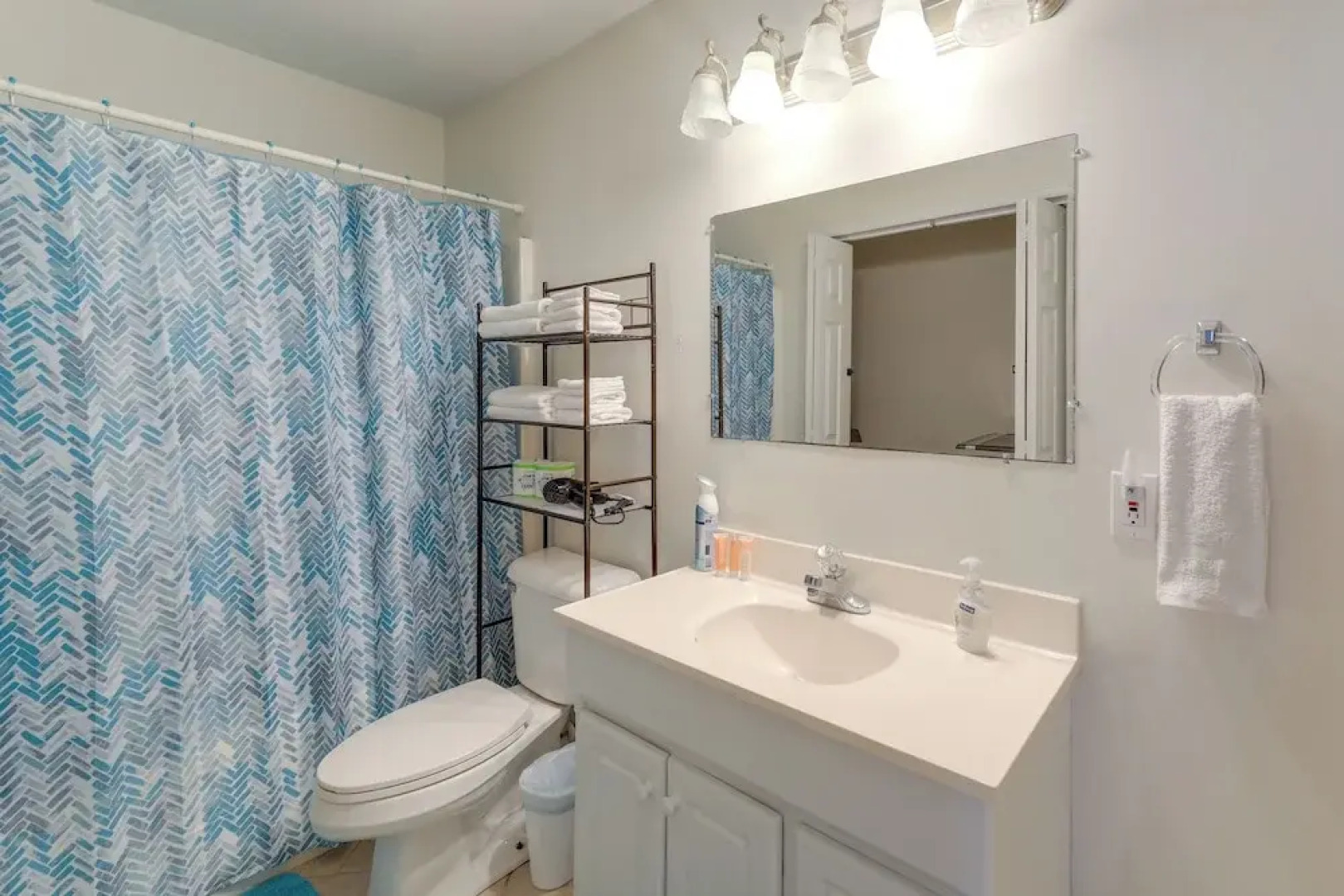 Waterfront Crystal Coast Vacation Rental Getaway!