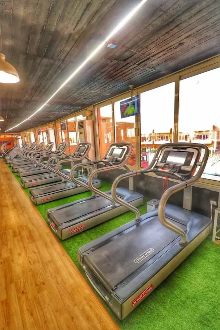 Byoot Bay Hotel & Resort