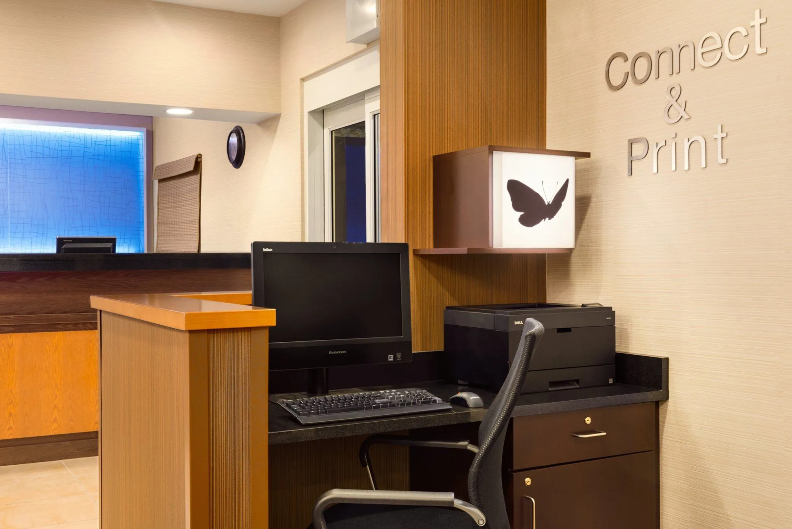 AmeriVu Inn & Suites - Grand Forks