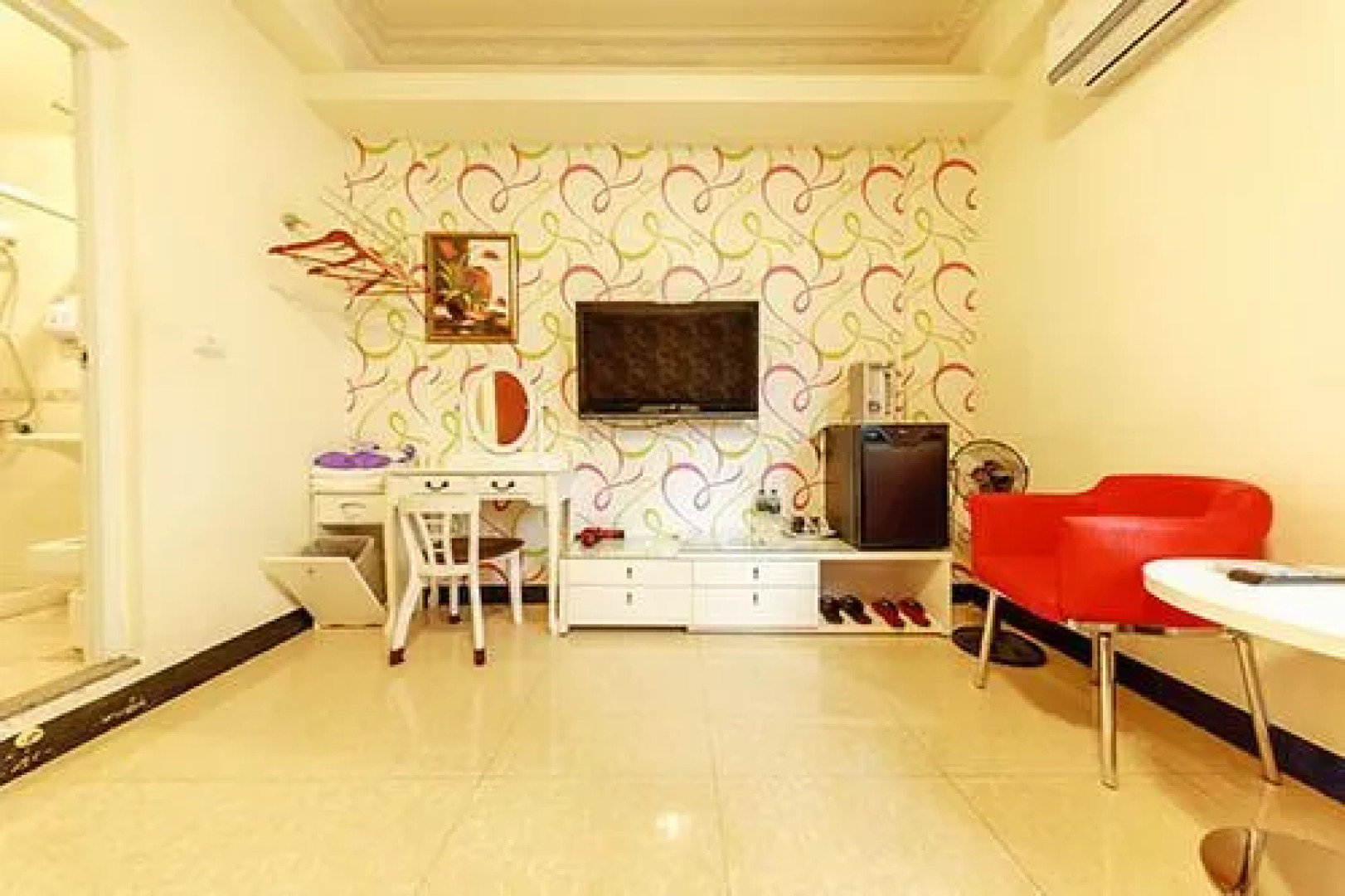 Autumn casual about Earl Seasons Bed and Breakfast