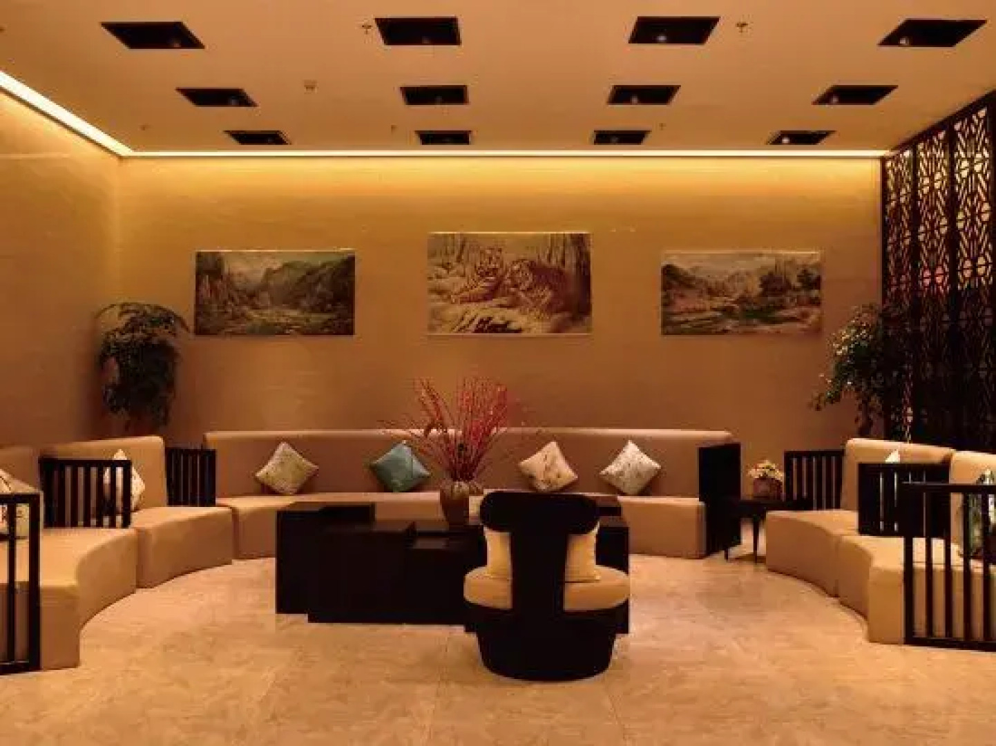 Dongtang Tianmu Narada Hot Spring Holiday Hotel