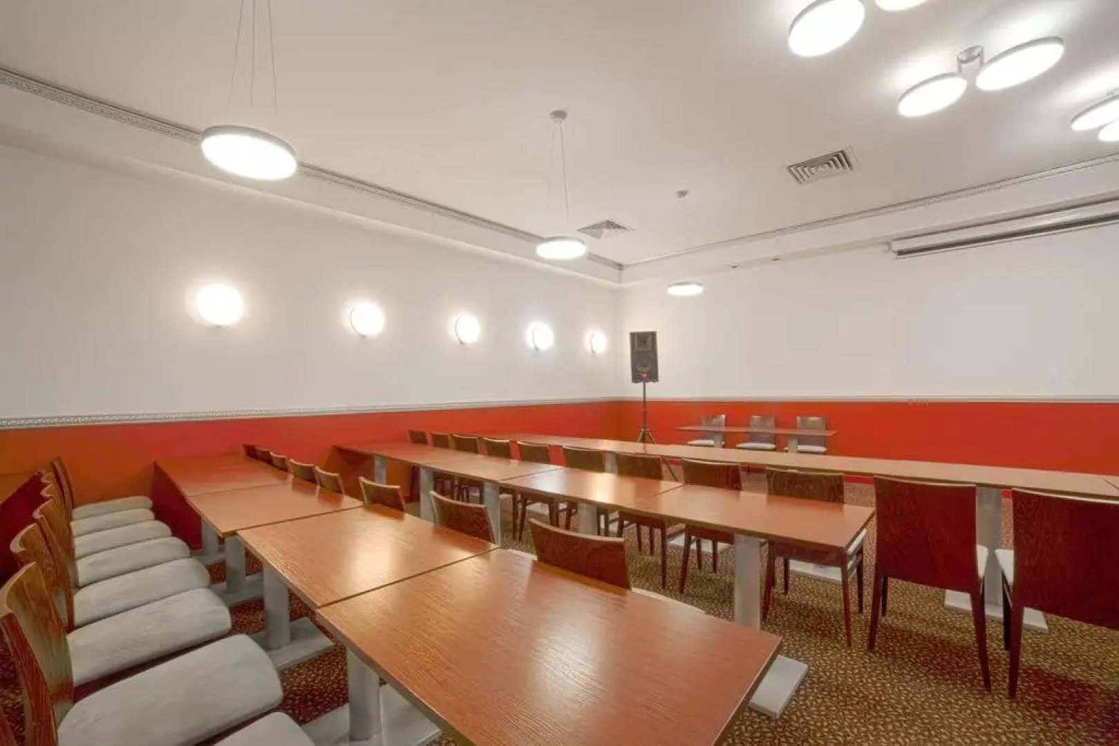 Отель Спутник