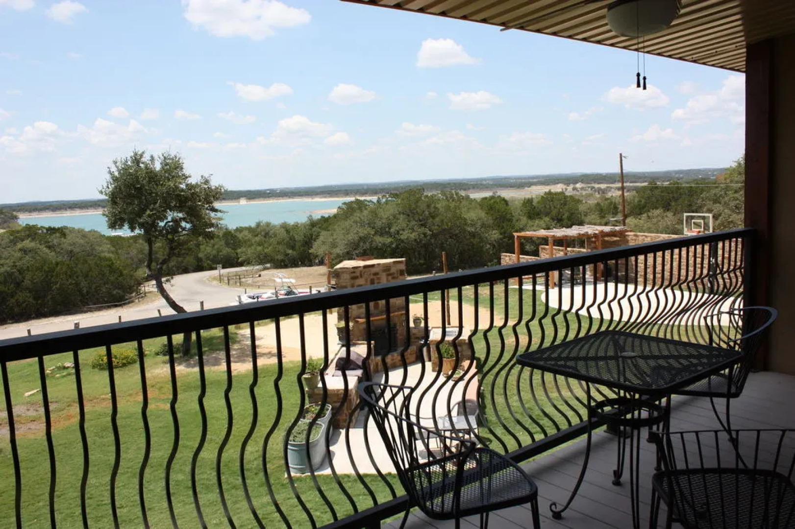 Canyon Lake Condos - Lakeview Vacation Rentals