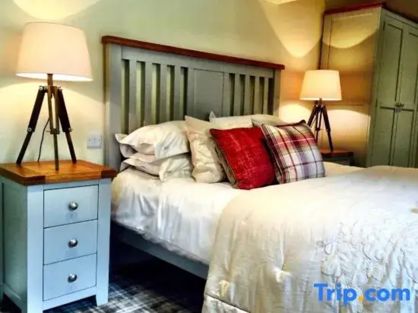 The Moon Inn at Stoney Middleton