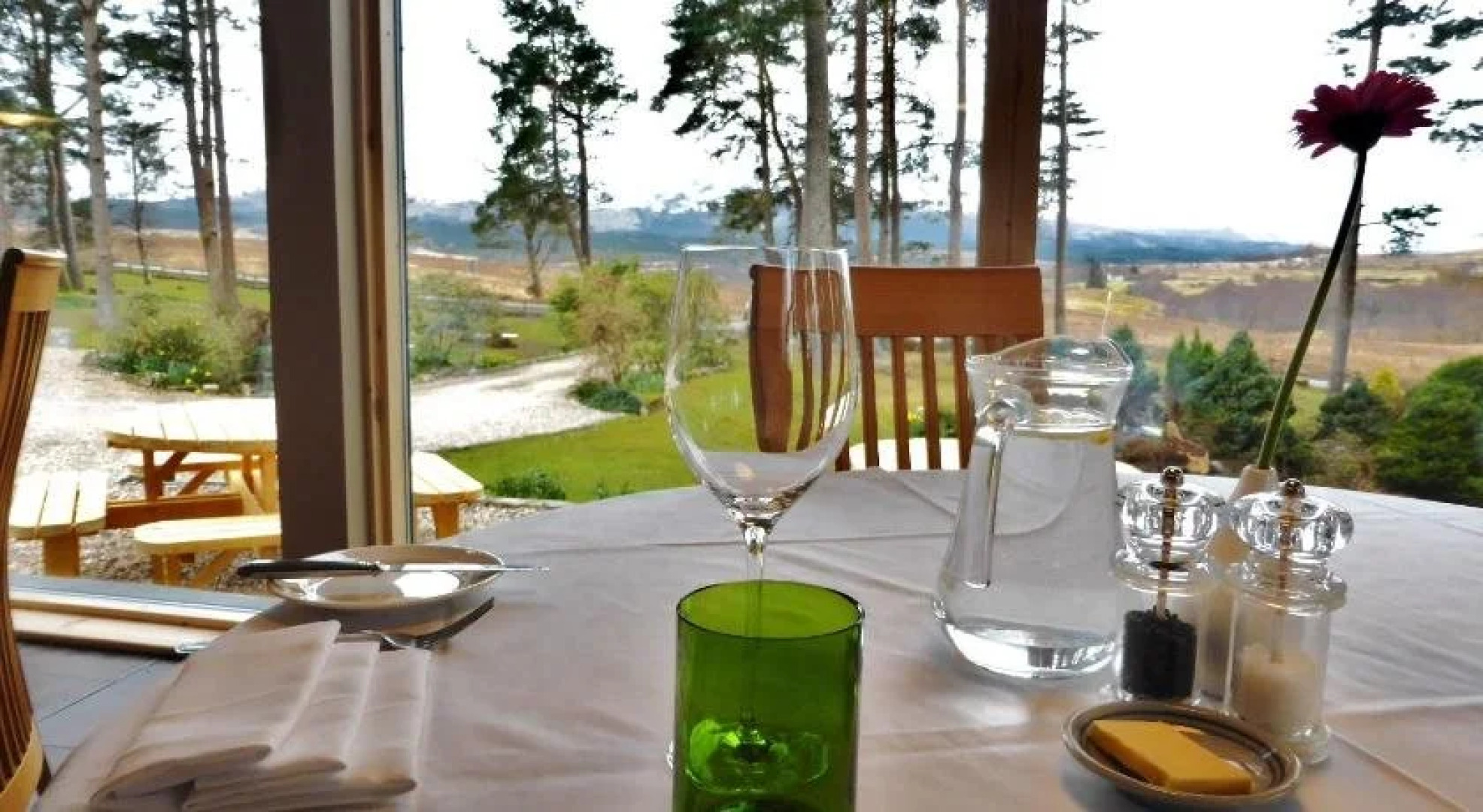 Old Pines Hotel And Restaurant