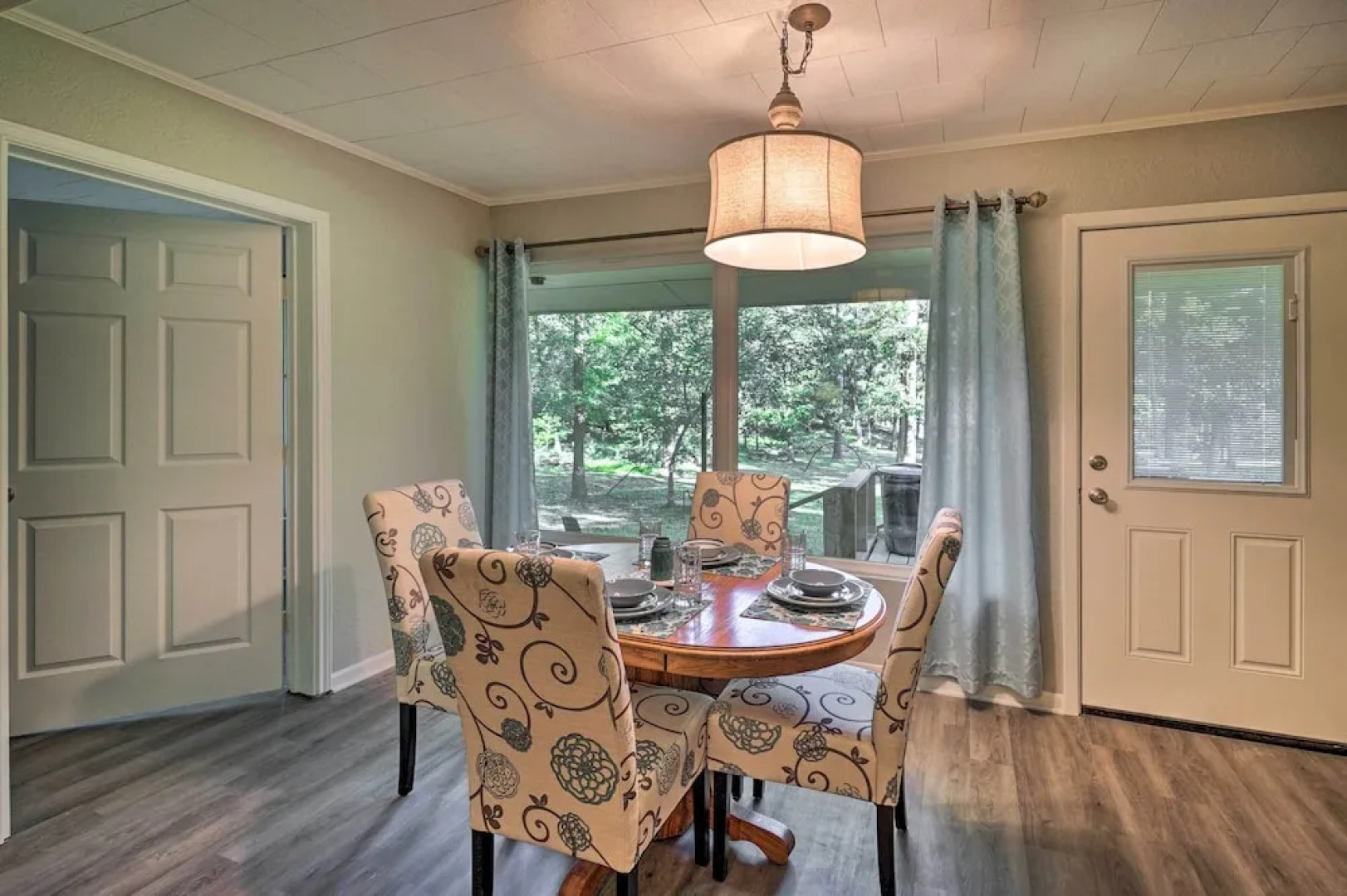 Lake O the Pines Retreat w/ Water Access!