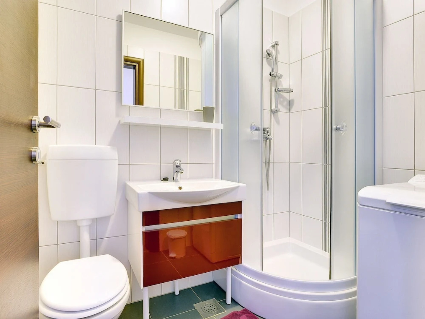 Detached Villa With Pool and Large Garden in Quiet Area Near the Sea