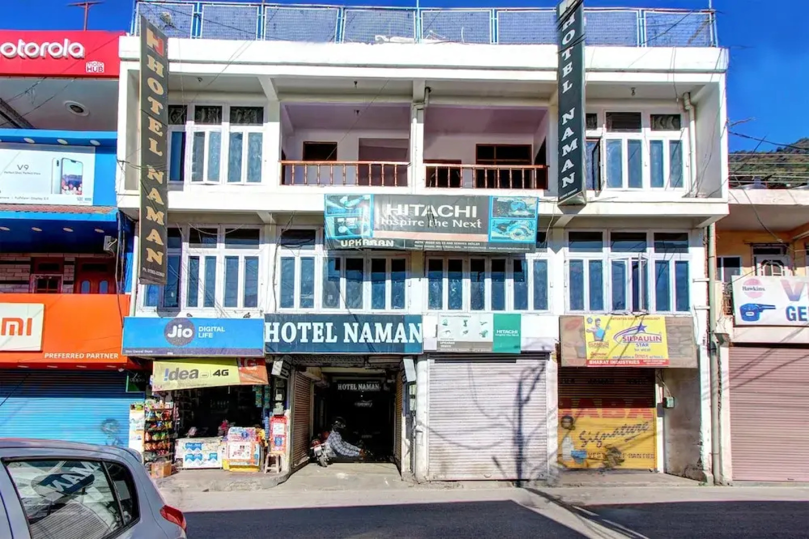 OYO 19767 Hotel Naman