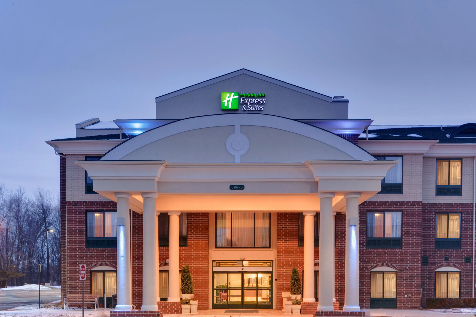 Holiday Inn Express Hotel & Suites Detroit-Novi by IHG