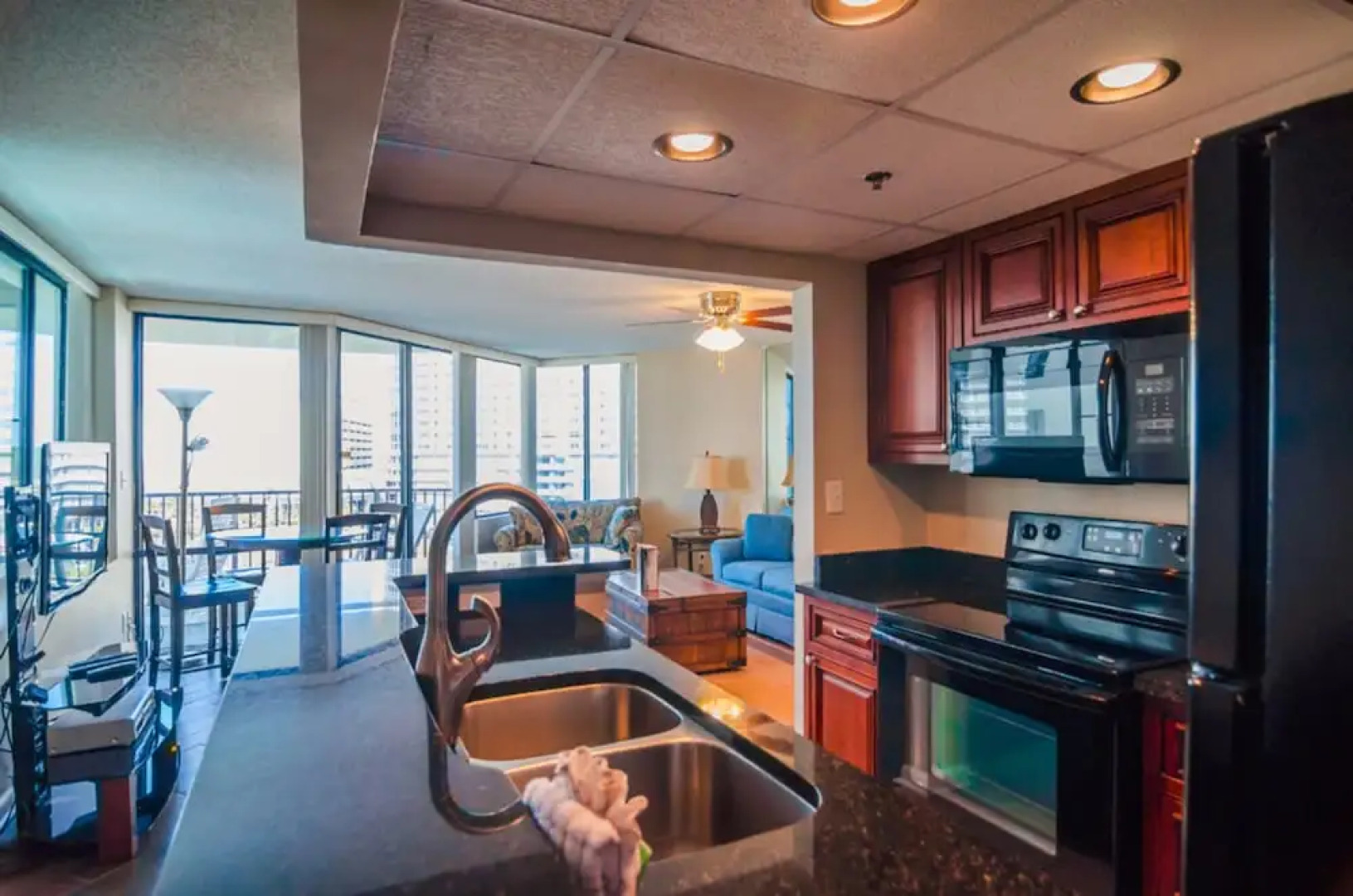 Sunbird Suites by Royal American Beach Getaways