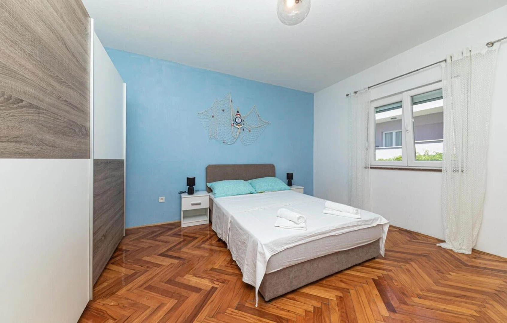 Beautiful Home in Kastel Stari With Wifi and 2 Bedrooms