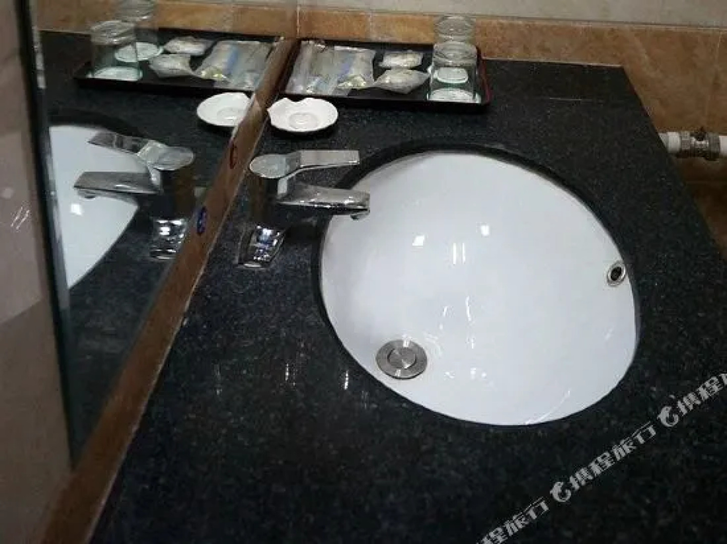 Longyuan Business Hotel Yichuan