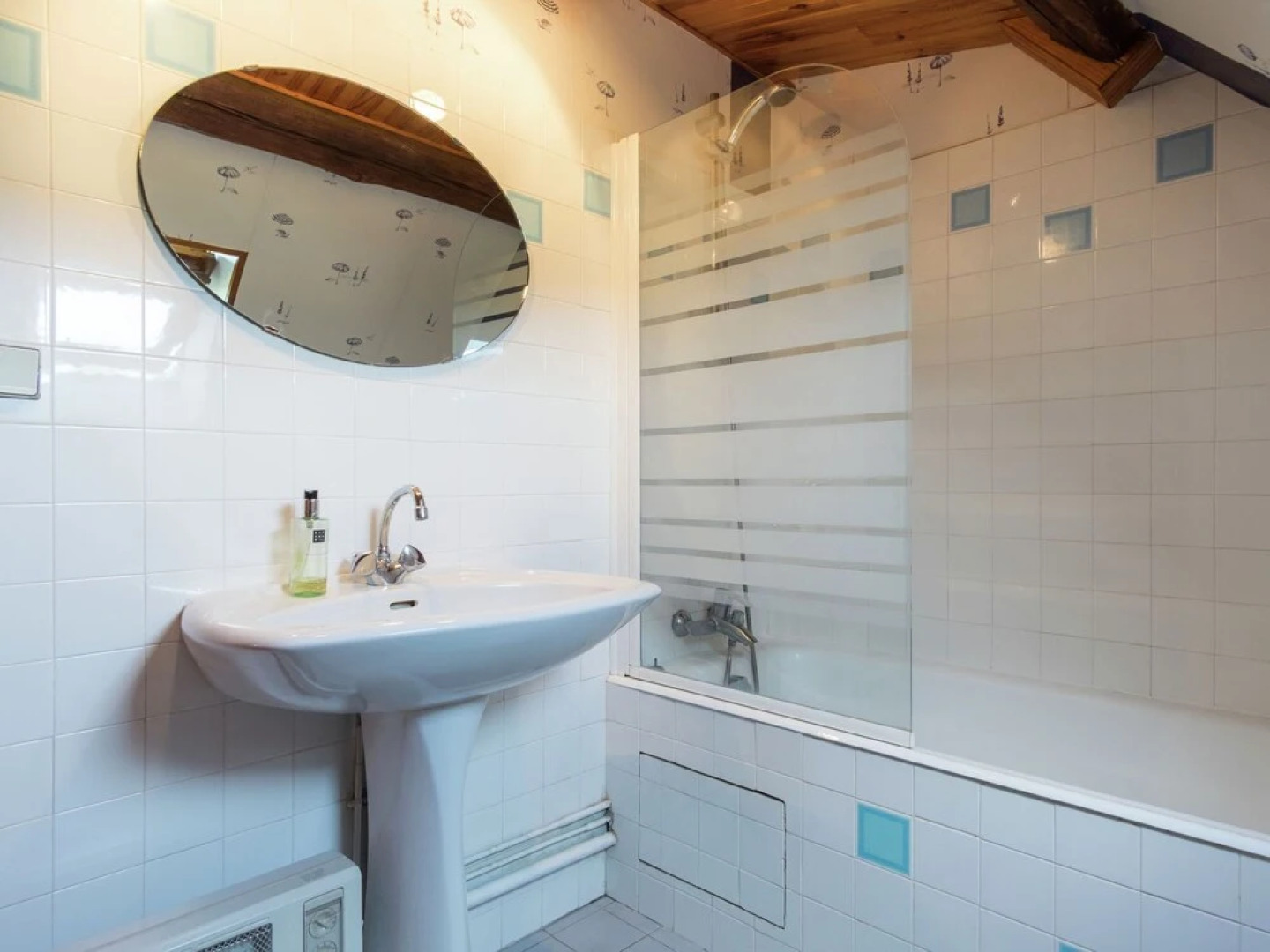 Luxurious Holiday Home in Montrichard With Pool