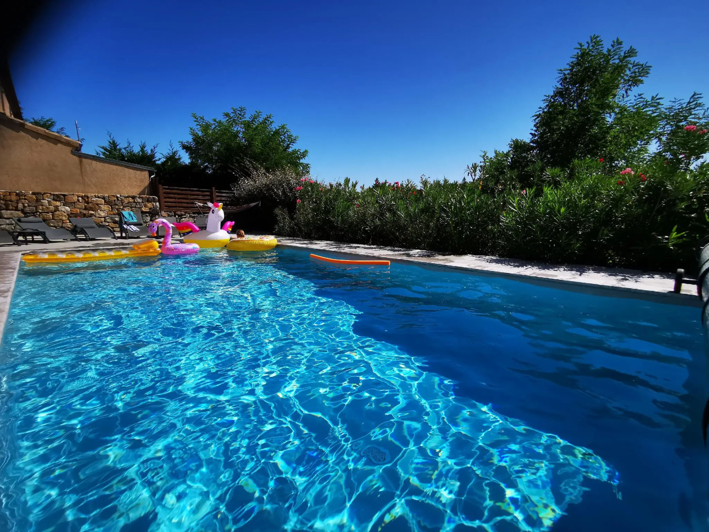 Magnifique gîte en pierres 6 personnes avec piscine privée Ardèche plein sud