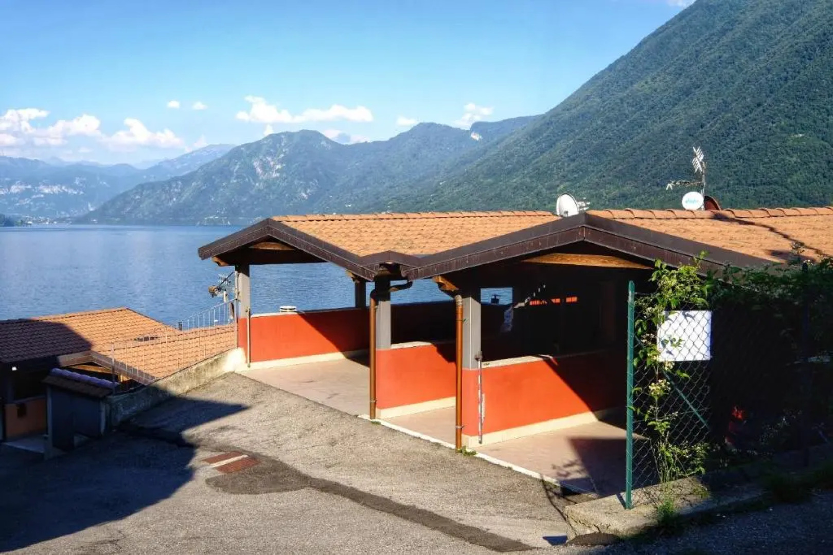 Lake View Gateway - by MyHomeInComo