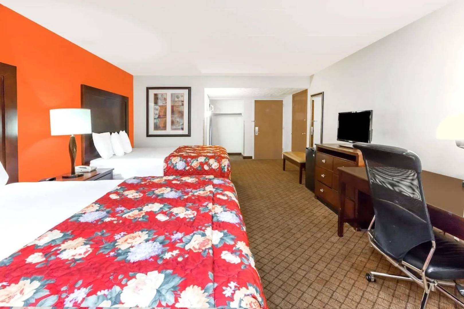 Ramada Lansing Hotel And Conference Center