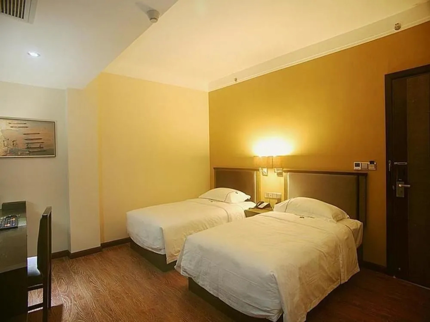 Beihai Camphor Garden Hotel