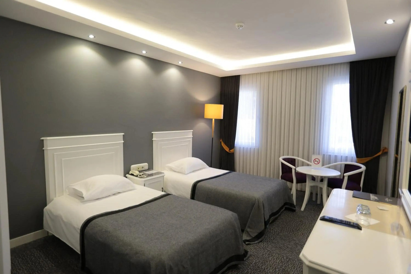 Отель Montania Town