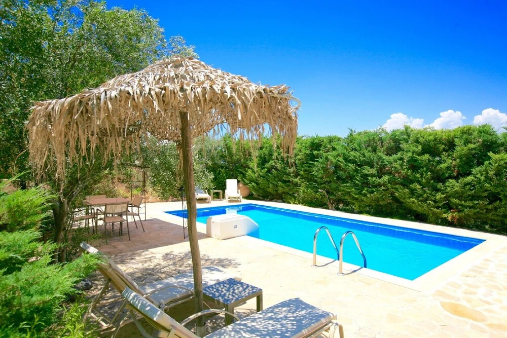 Myrsini Villa by LeaderStay