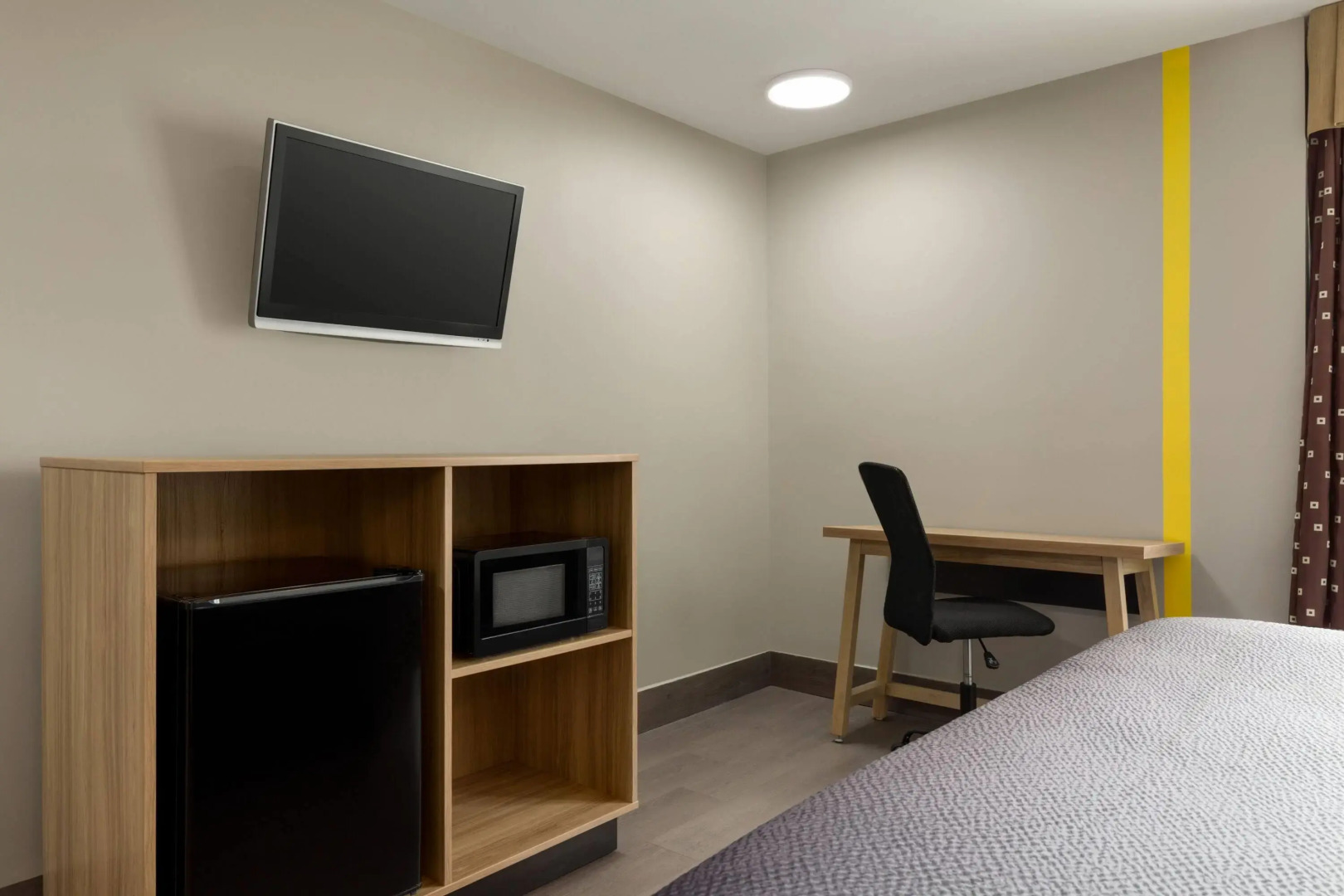 Super 8 by Wyndham Meadowlands