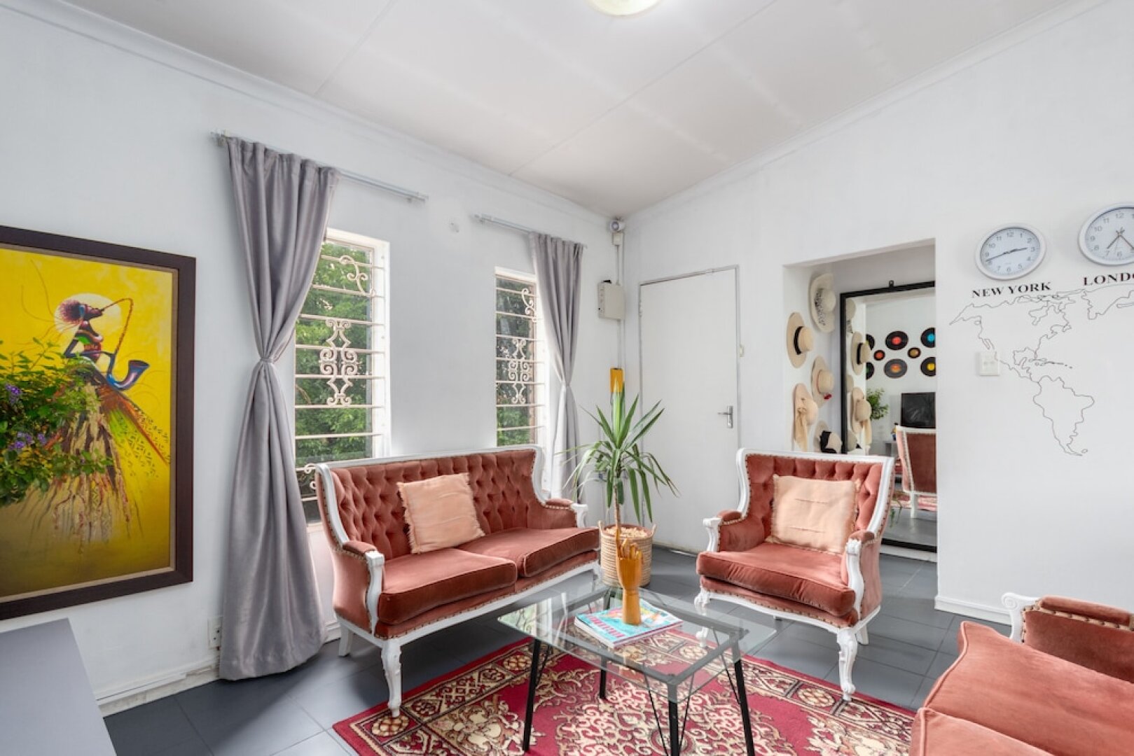 Stylish 2-bed Apartment in Centurion, Pretoria