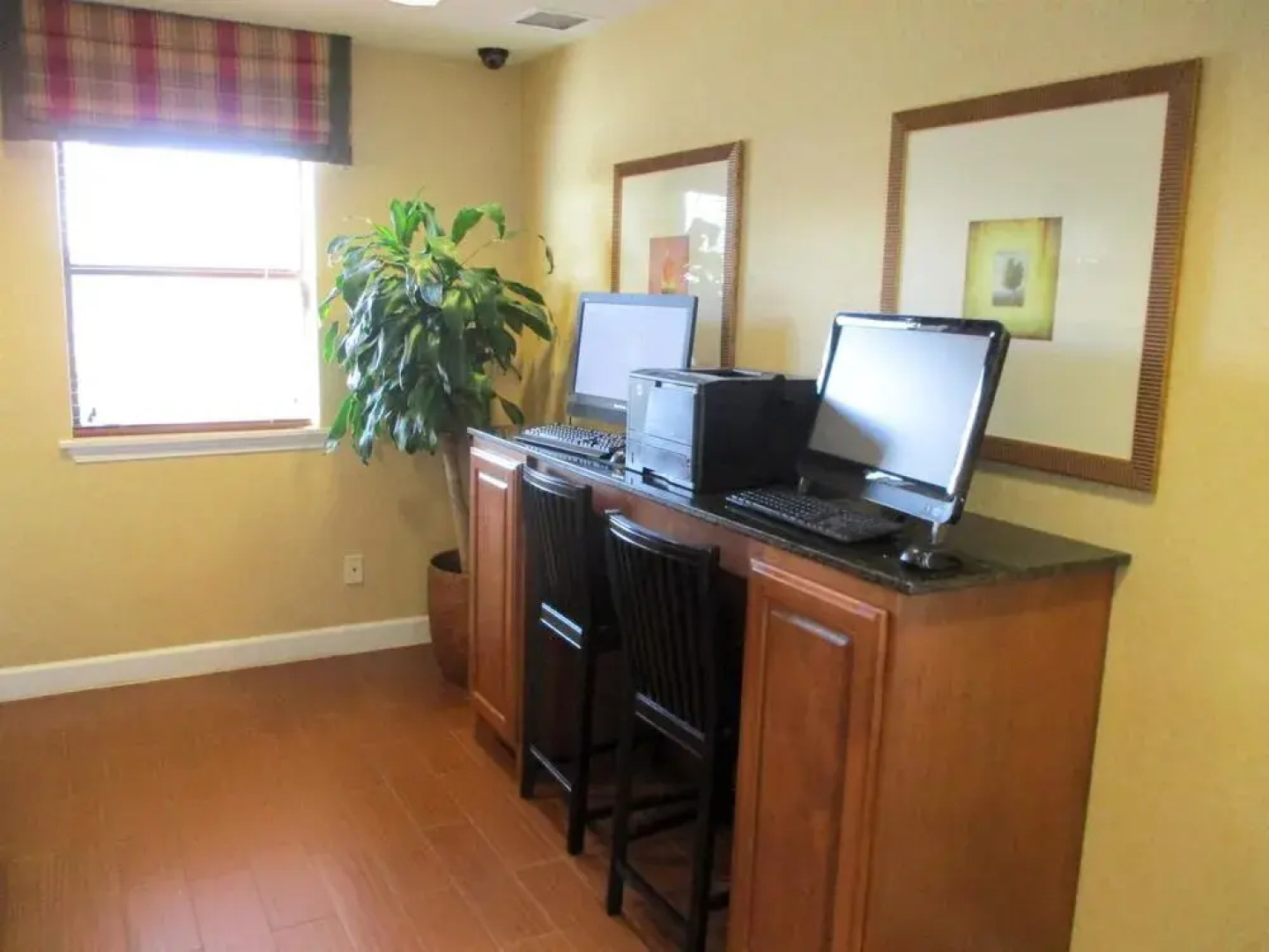 Hawthorn Suites by Wyndham Tyler