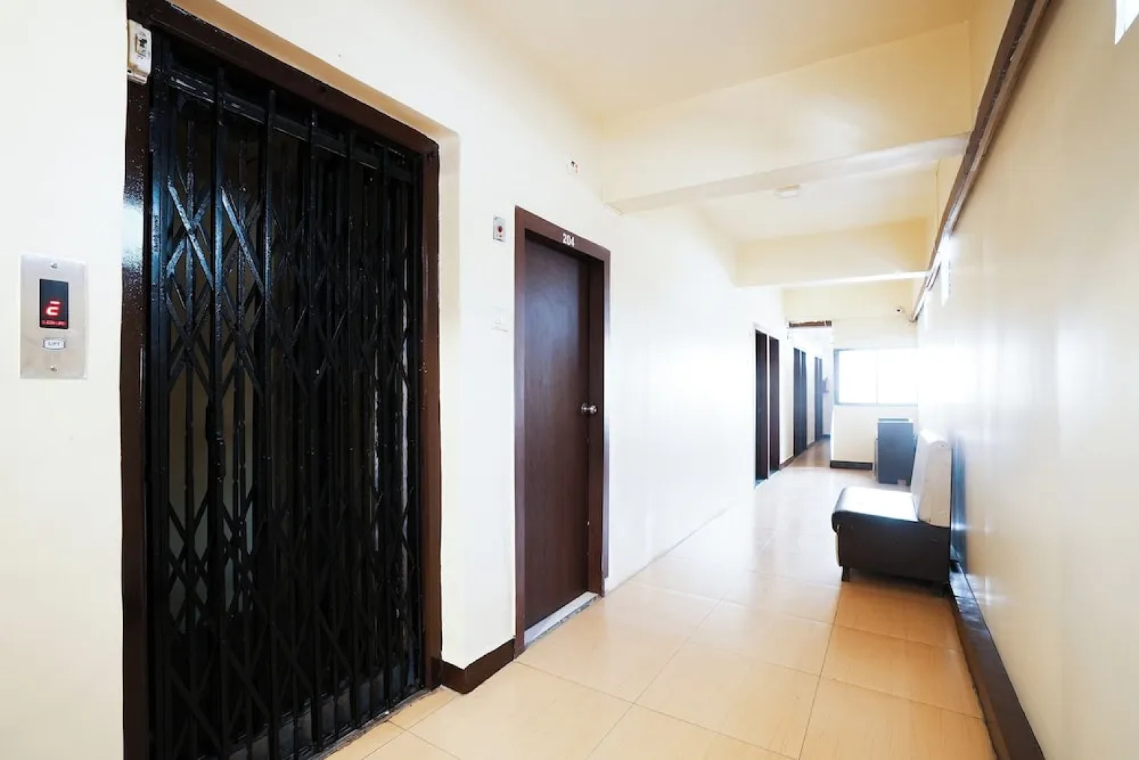 Della Conforts by OYO Rooms