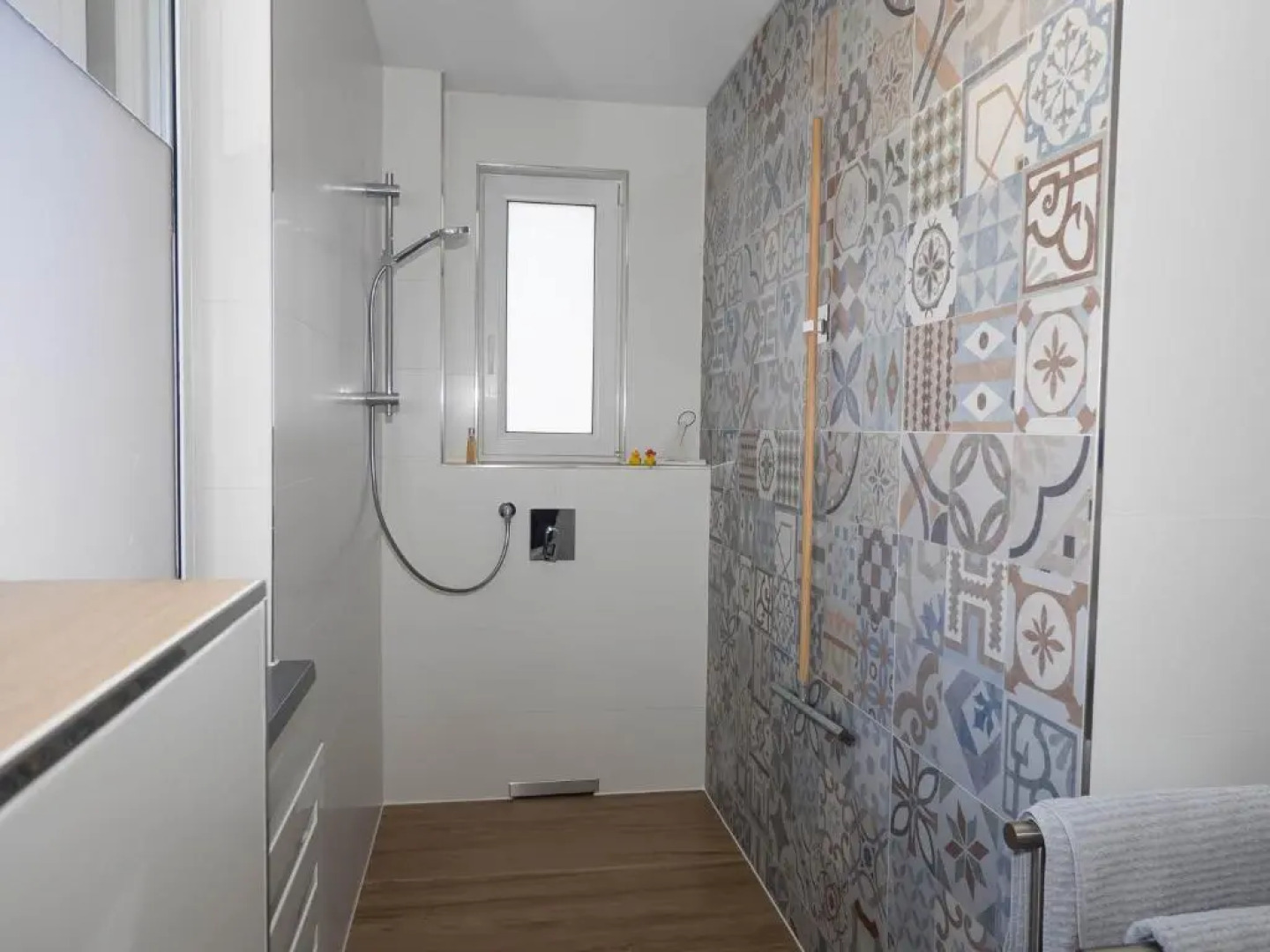 16Lilien Apartmentwohnung Gartenblick