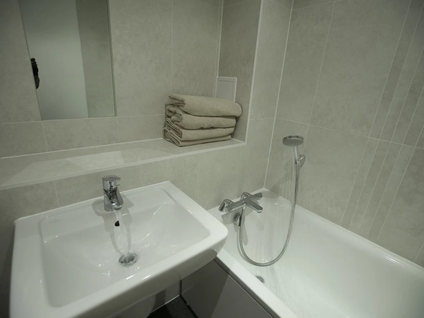 Brentwood - Deluxe Apartment