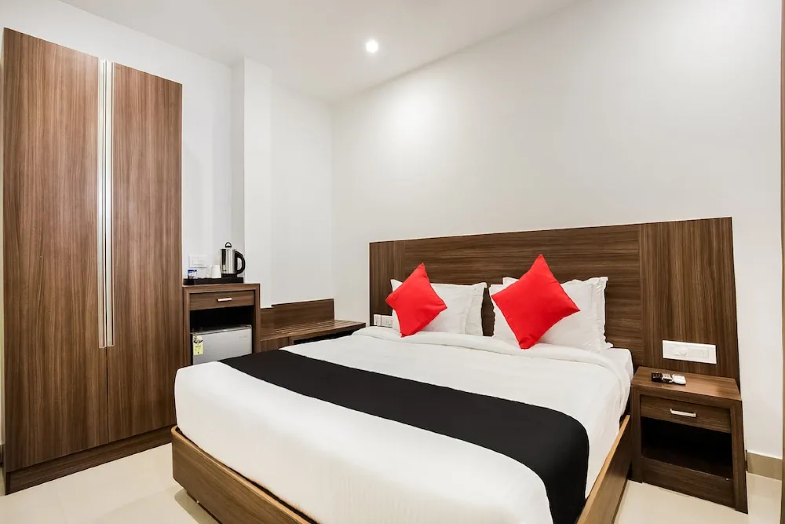 Capital O 60558 Hotel Midhuna International