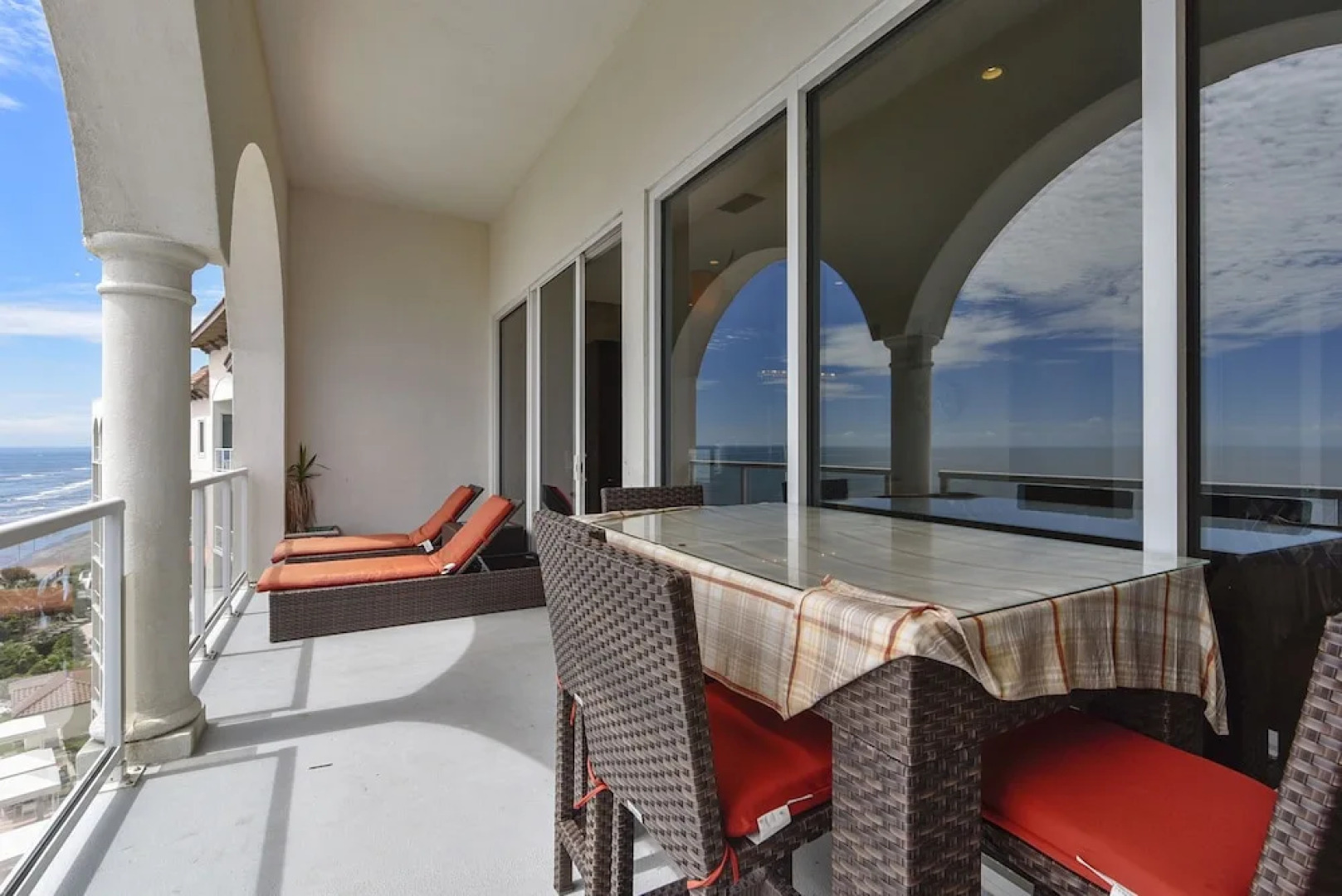 Diamond Beach 708 - Kohinoor