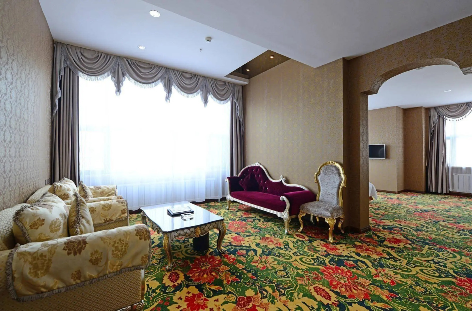 吉林曹洛比童话酒店