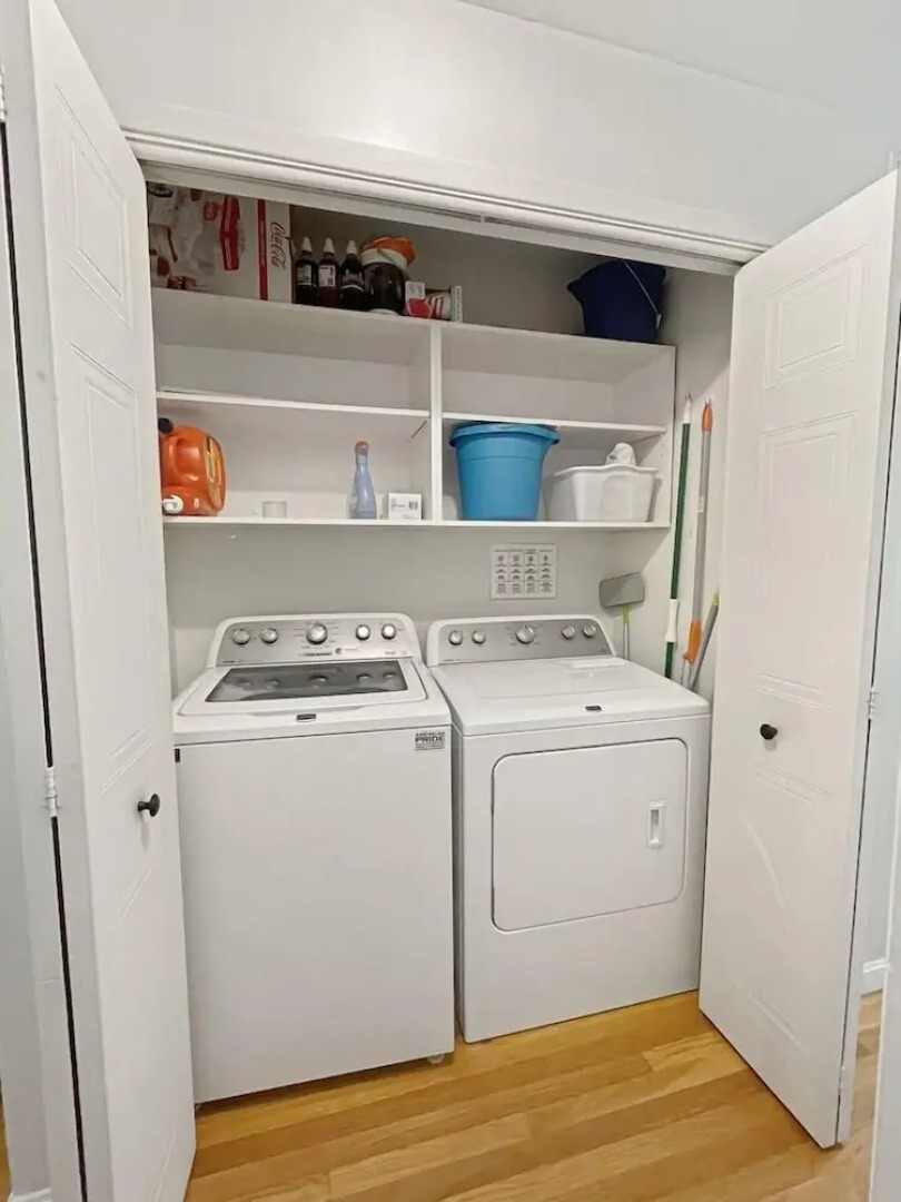 Beach House - Y842 Minutes To York Beach 3 Bedroom Home by RedAwning