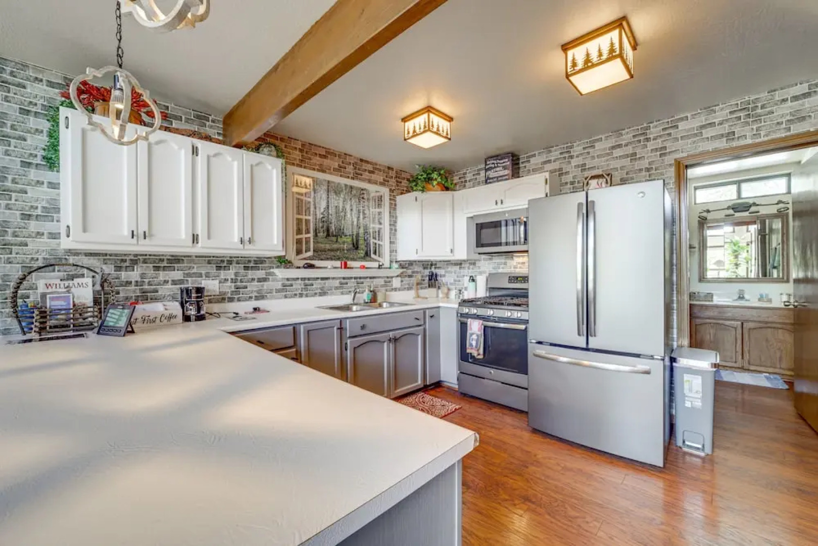 Deck & Scenic Views: Munds Park Cabin!