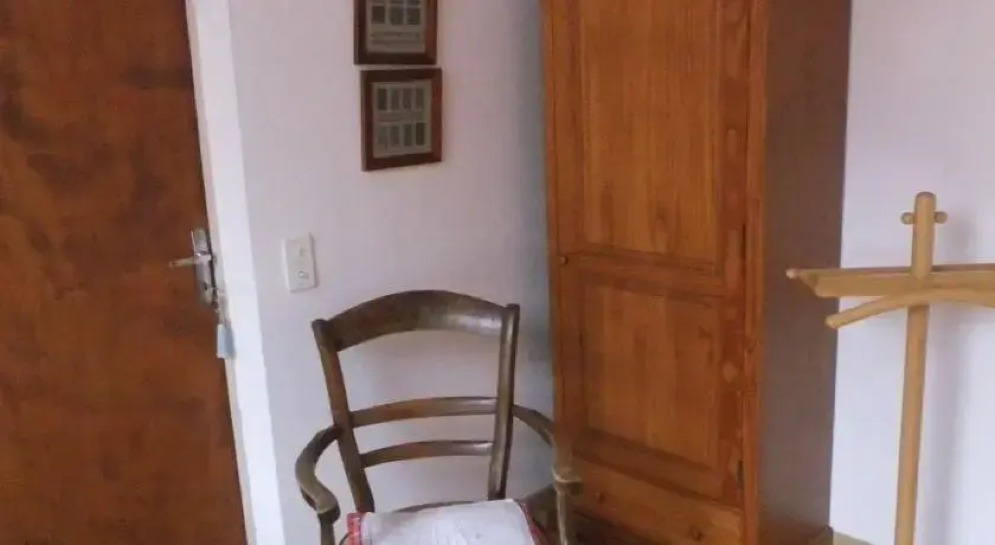 Les Greniers dAutrage