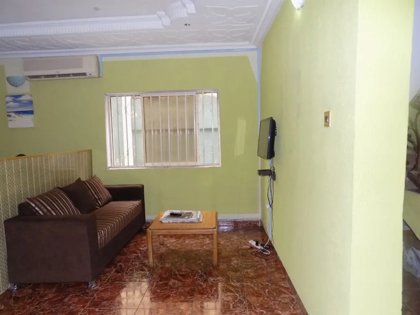 Posh Apartments and Hotel